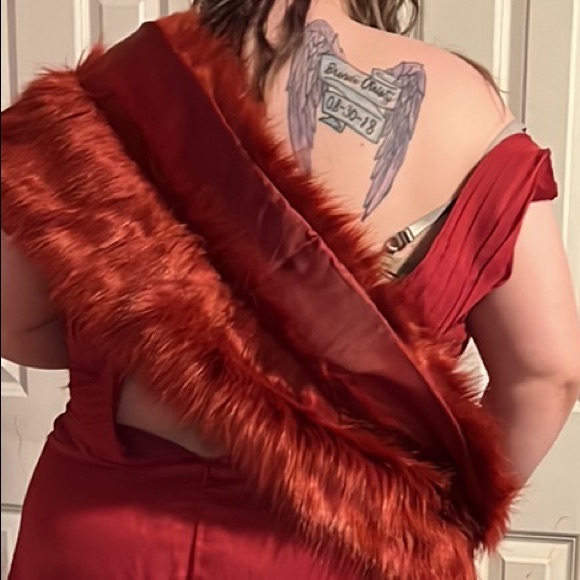 Fun Burgundy Faux Fur by Clmmeiyuan - Picture 10 of 12